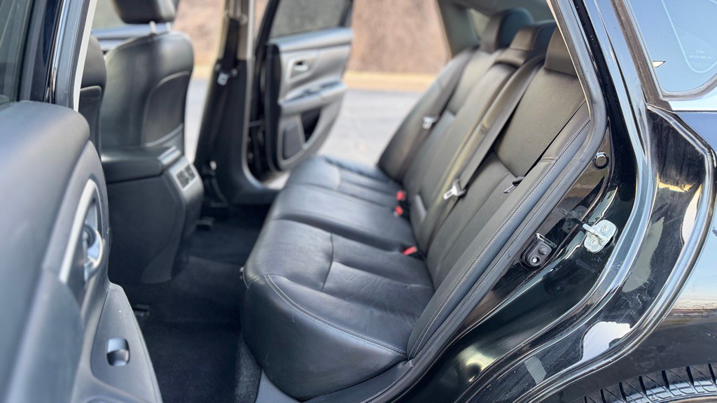 2017 Nissan Altima Image 22