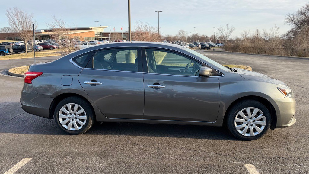2019 Nissan Sentra Image 5