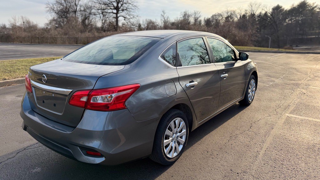 2019 Nissan Sentra Image 9