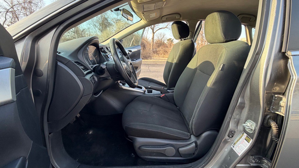 2019 Nissan Sentra Image 10