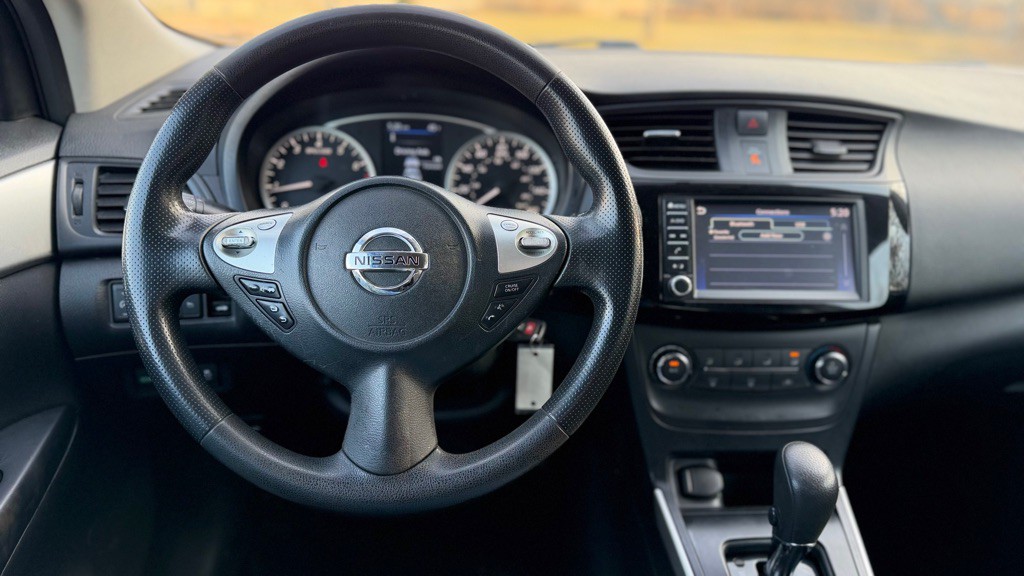 2019 Nissan Sentra Image 16