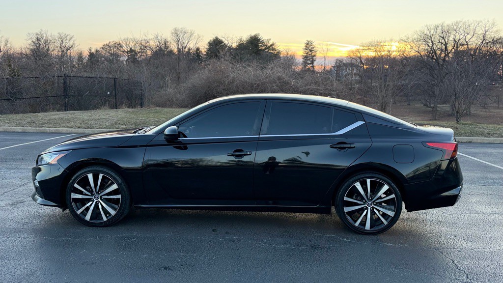 2022 Nissan Altima Image 3