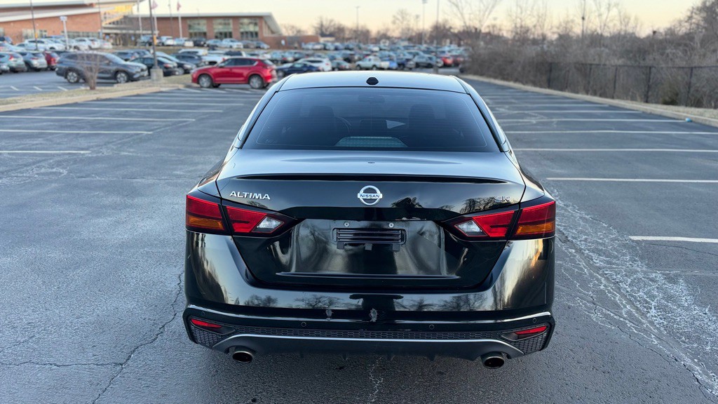 2022 Nissan Altima Image 8