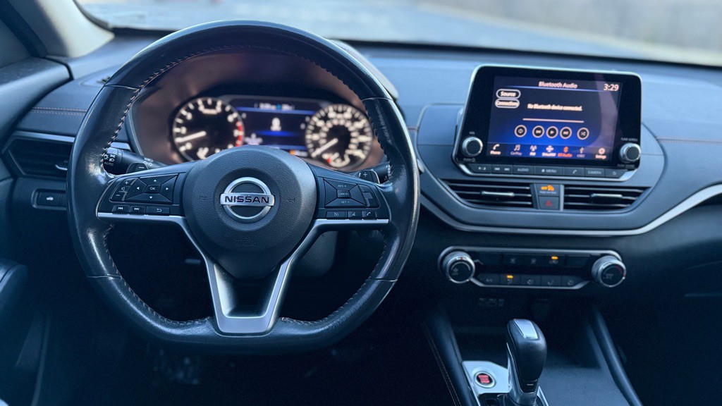 2022 Nissan Altima Image 16