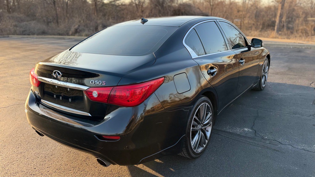 2014 INFINITI Q50 Image 9