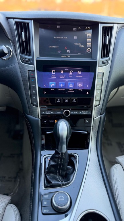 2014 INFINITI Q50 Image 19