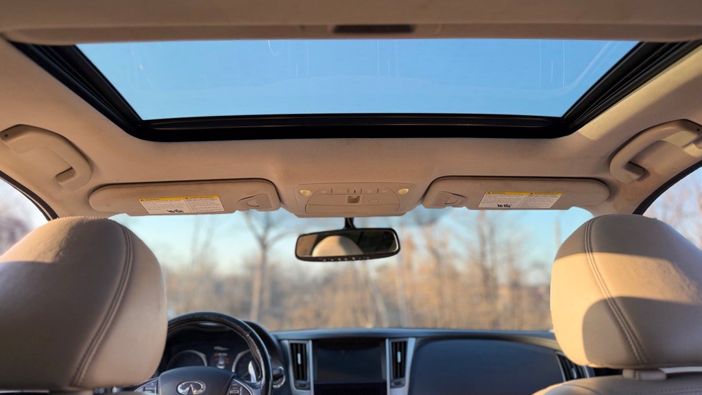 2014 INFINITI Q50 Image 22