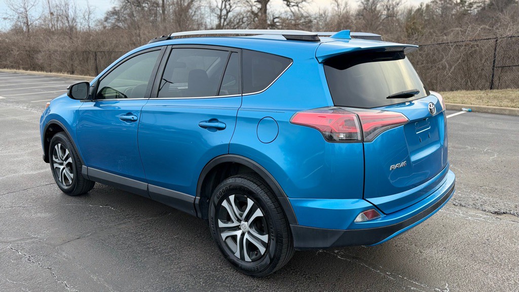 2018 Toyota Rav4 Image 7