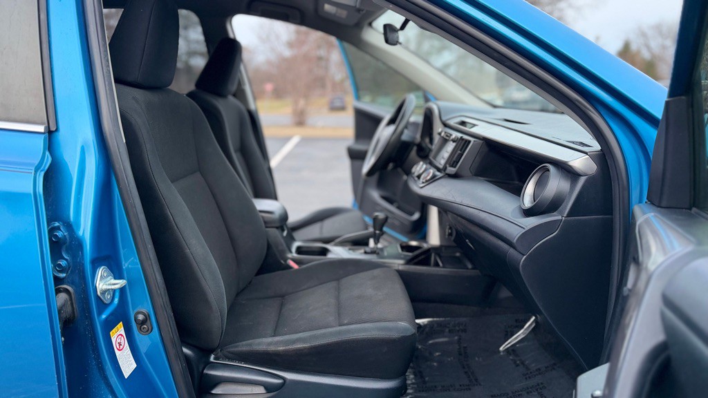 2018 Toyota Rav4 Image 12