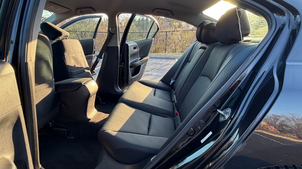 2014 Honda Accord Image 25