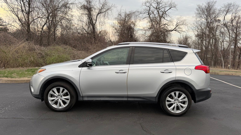 2015 Toyota Rav4 Image 3