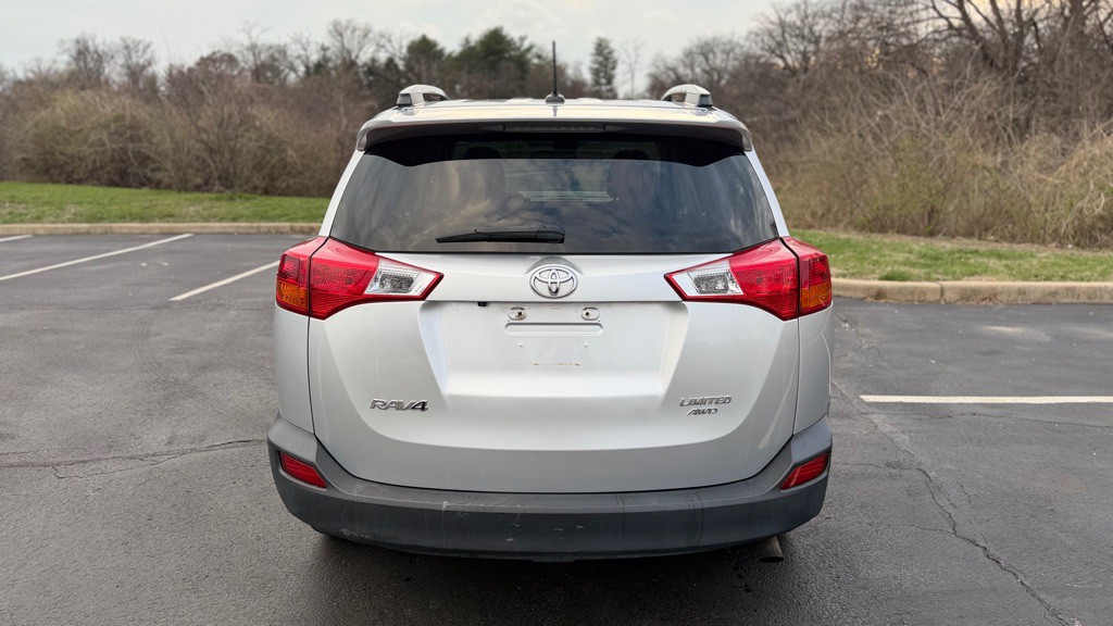 2015 Toyota Rav4 Image 7
