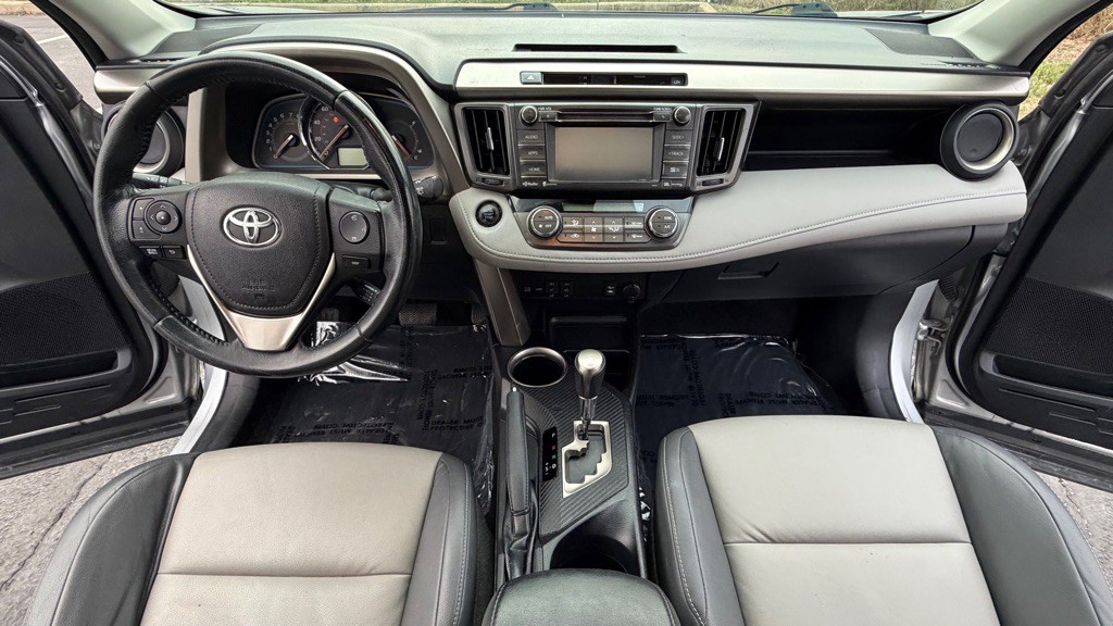 2015 Toyota Rav4 Image 11