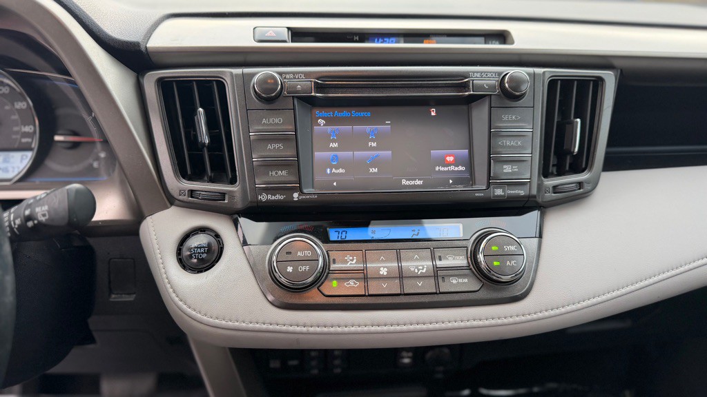 2015 Toyota Rav4 Image 19