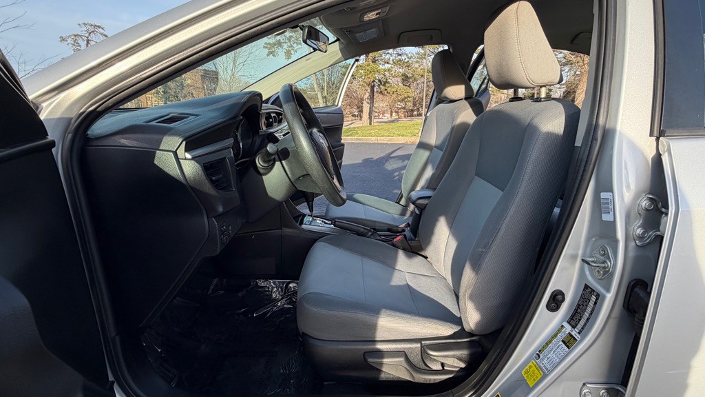 2014 Toyota Corolla Image 12