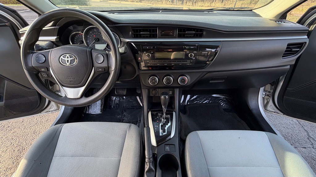 2014 Toyota Corolla Image 13