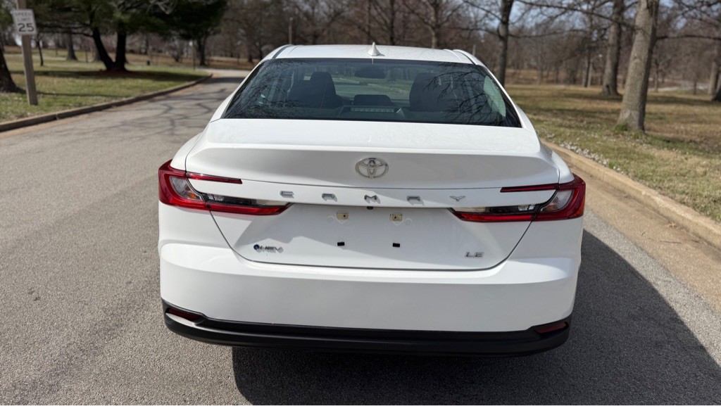 2025 Toyota Camry Image 10