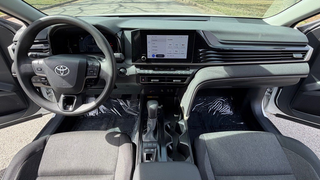 2025 Toyota Camry Image 13
