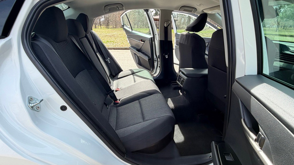 2025 Toyota Camry Image 22