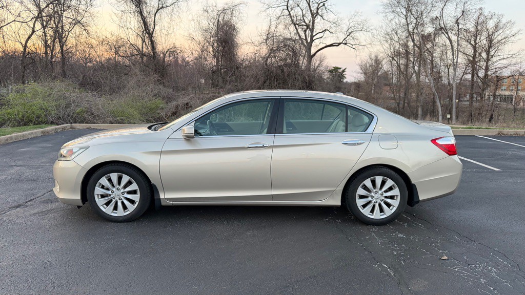 2015 Honda Accord Image 3