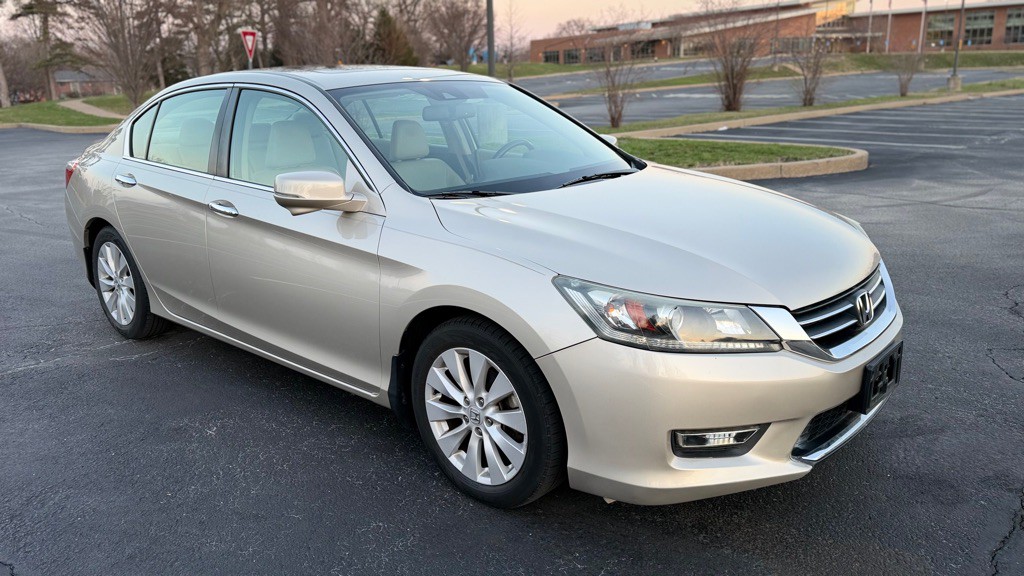 2015 Honda Accord Image 4