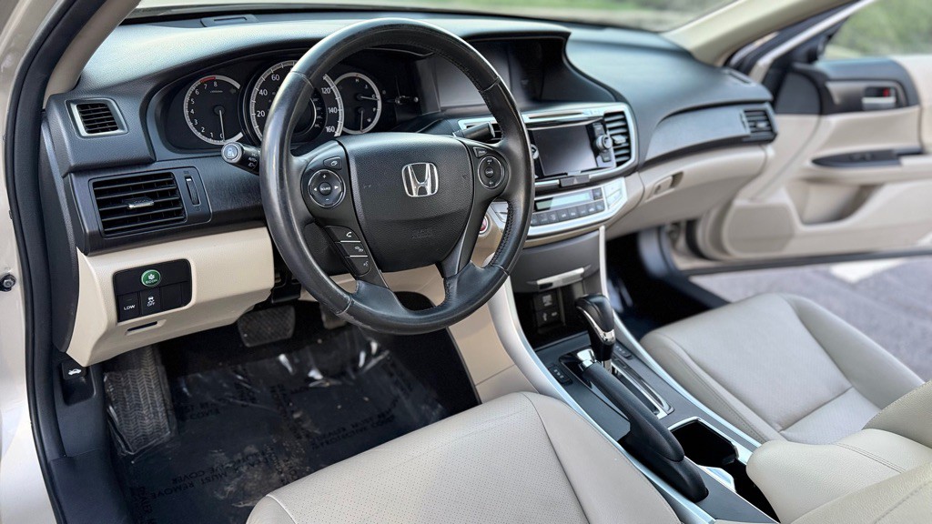 2015 Honda Accord Image 13