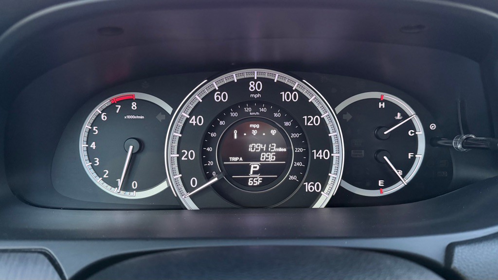 2015 Honda Accord Image 17