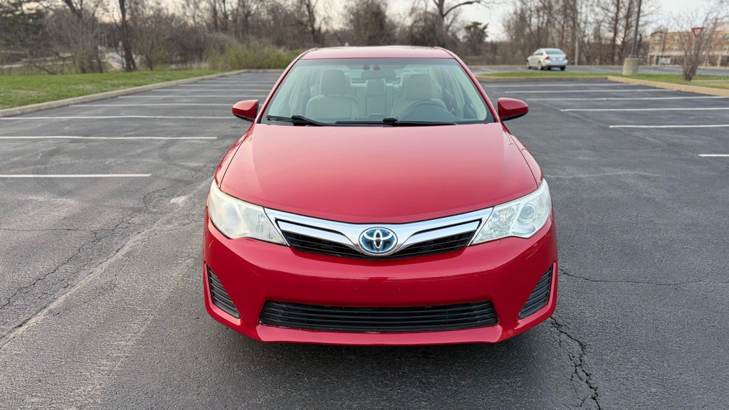 2014 Toyota Camry Image 2