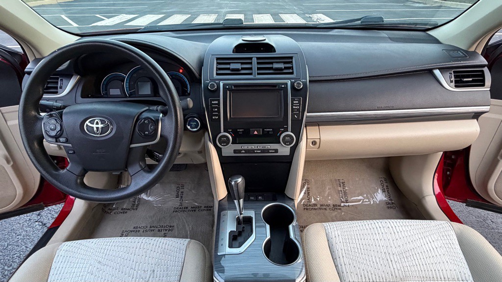 2014 Toyota Camry Image 13