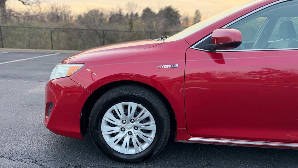 2014 Toyota Camry Image 24