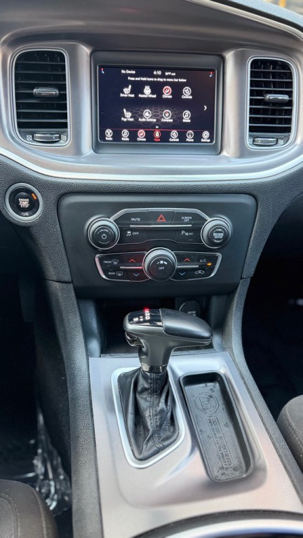 2021 Dodge Charger Image 18