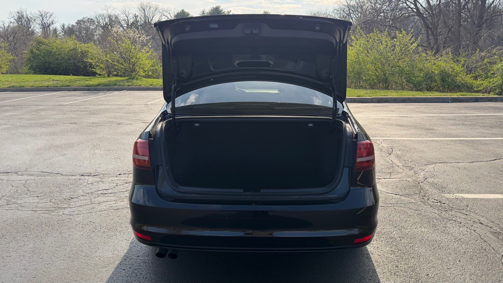 2018 Volkswagen Jetta Image 11