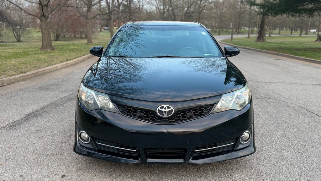 2013 Toyota Camry Image 5