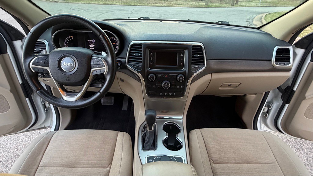 2017 Jeep Grand Cherokee Image 13