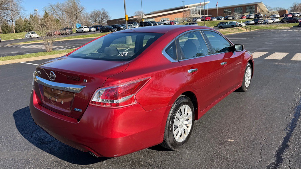 2013 Nissan Altima Image 9