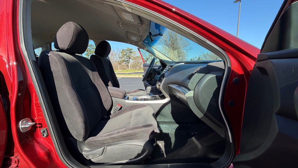 2013 Nissan Altima Image 12
