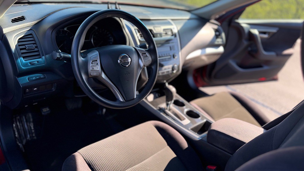 2013 Nissan Altima Image 13