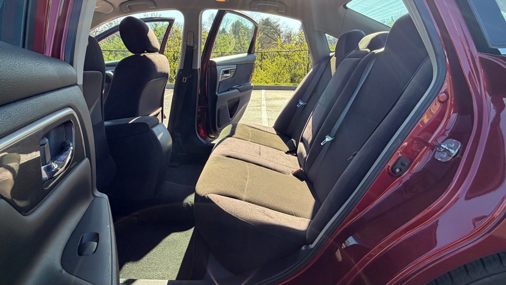 2013 Nissan Altima Image 22