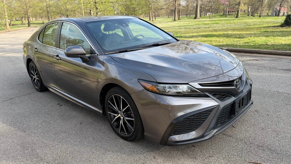 2021 Toyota Camry Image 4