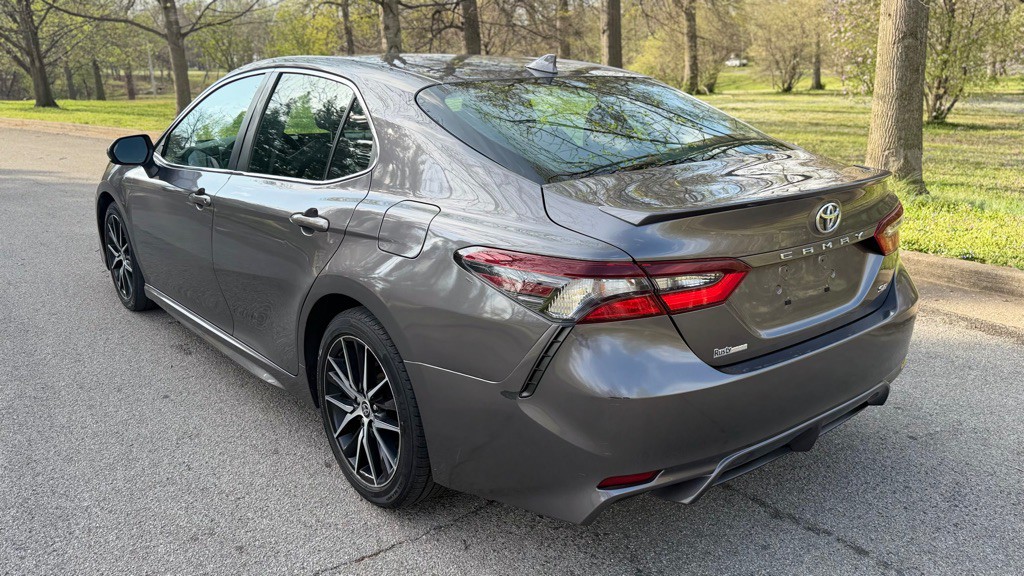 2021 Toyota Camry Image 7