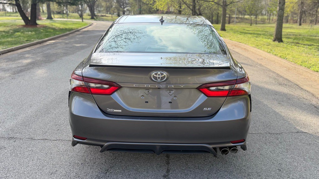 2021 Toyota Camry Image 8