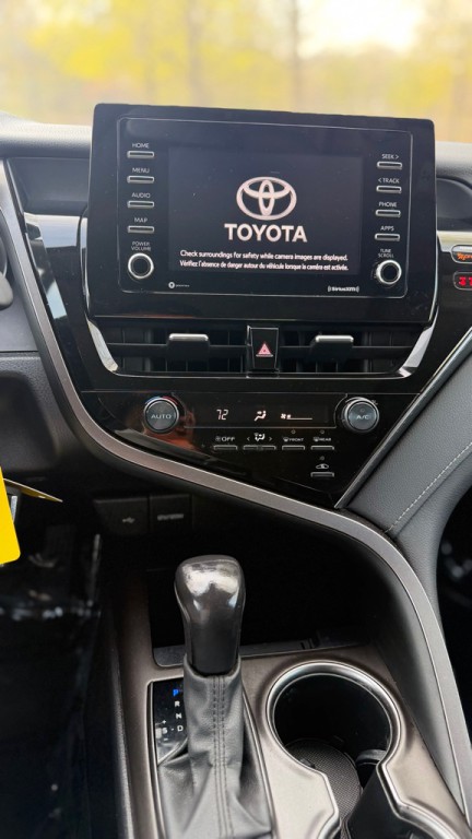 2021 Toyota Camry Image 20