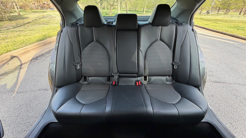 2021 Toyota Camry Image 26