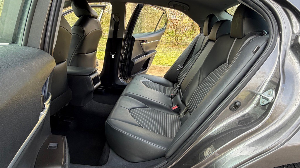 2021 Toyota Camry Image 27
