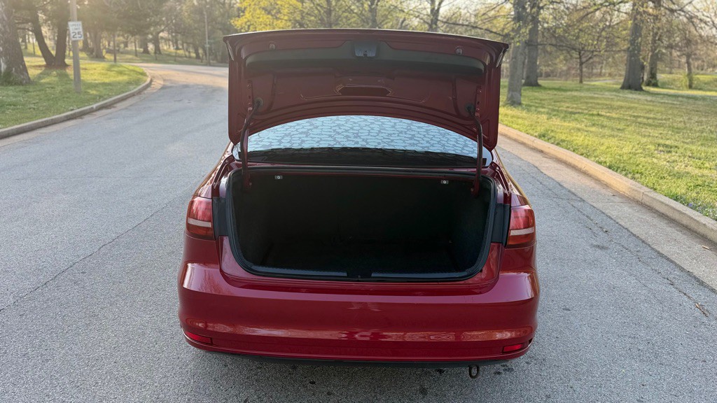 2017 Volkswagen Jetta Image 11