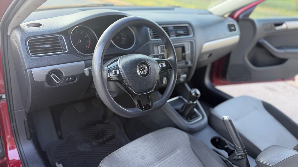 2017 Volkswagen Jetta Image 15