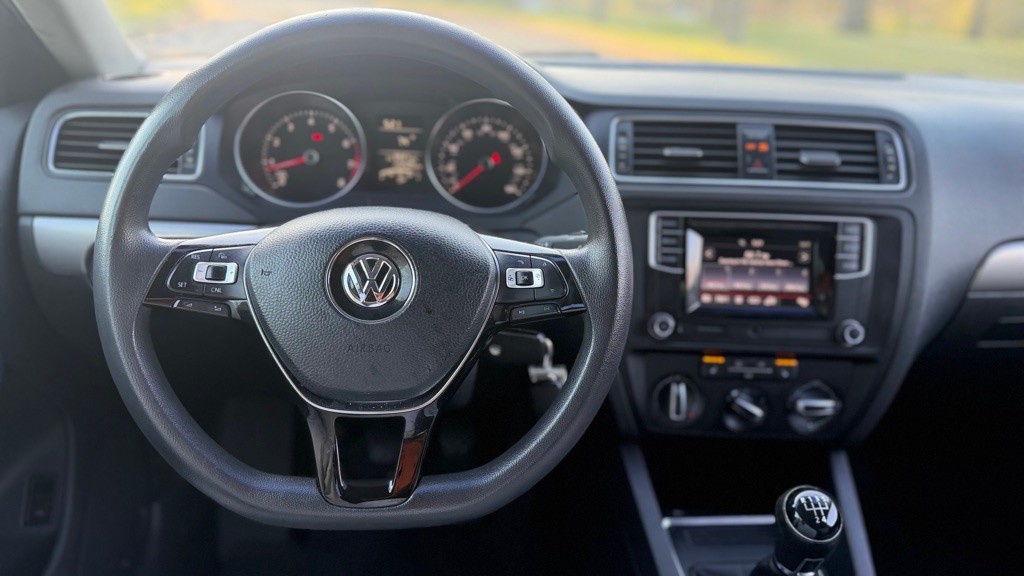 2017 Volkswagen Jetta Image 18