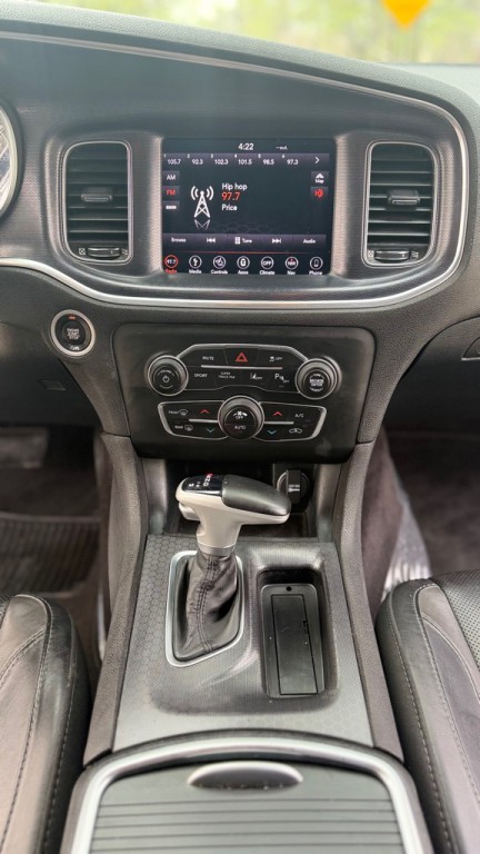 2018 Dodge Charger Image 16