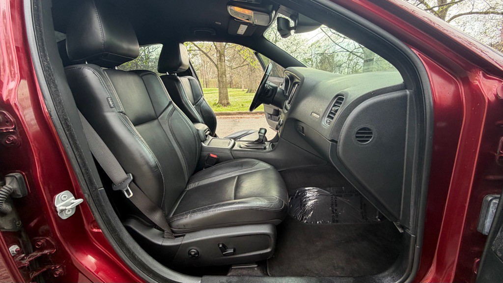 2018 Dodge Charger Image 12