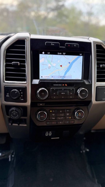 2017 Ford F-150 Image 18
